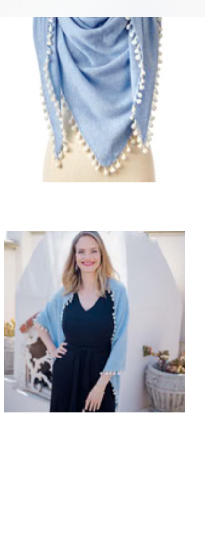 Pom Pom Triangle Wrap Sky & Ivory