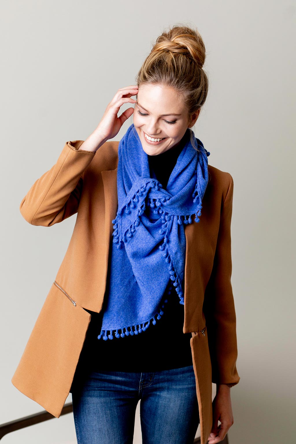 Pom-Pom Triangle Wrap - Ocean